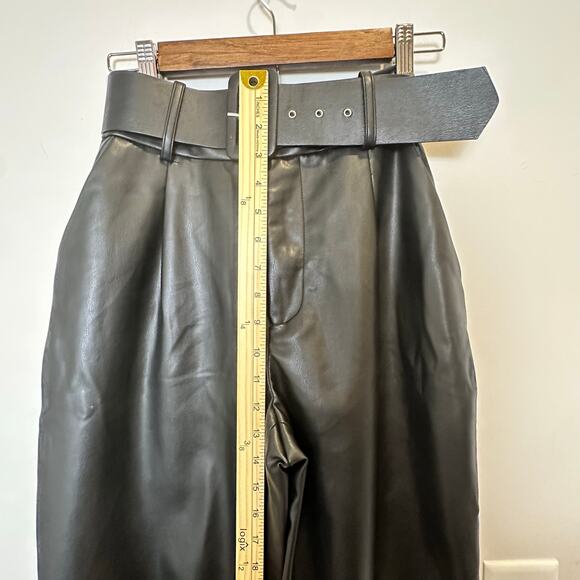 Zara Women's Faux Leather Belted Pants Size XS – NWOT, Chic Black Retro - Picture 4 of 10